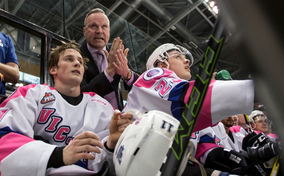 11-victoria-royals-vs-vancouver-giants-pink-in-the-rink-feb-25-2017-kevinlightphoto_lx17293